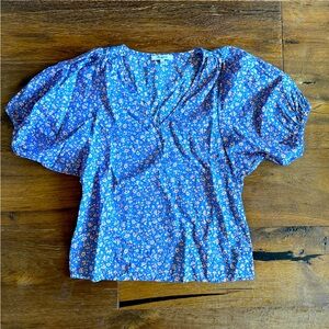 Madewell women’s top in XS used.